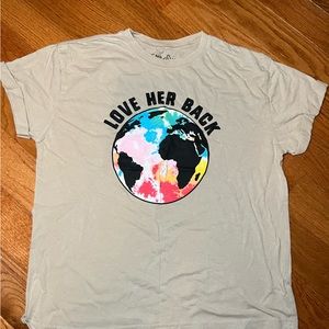 Womens Brown “Love her Back” Earth Tshirt Size Large